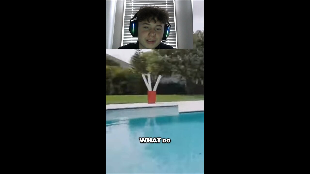 why is he on top😳