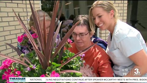 Neighbors donate gardening supplies to Omaha Nursing and Rehab