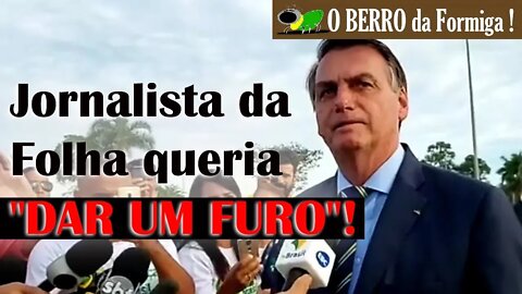 Bolsonaro conversa com indígenas e imprensa no hasteamento da Bandeira Nacional