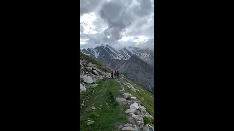 A Journey through Majestic Mountains⛰️🏔️