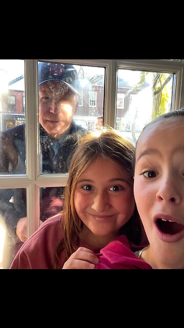 Oh No.... Run kids RUUUUNNNN