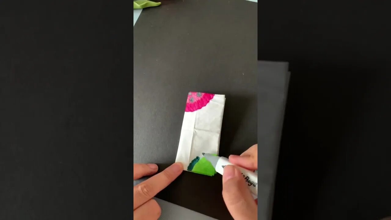 How to Do Tie Dye Tissue， fun painting, 如何做纸巾扎染，趣味绘画