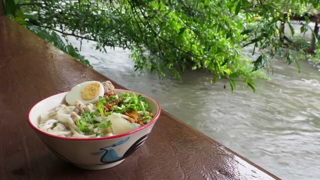 ASMR Ramen Raining Sound