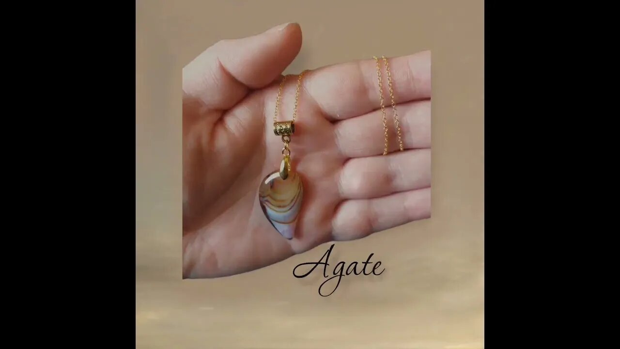 https://www.etsy.com/ca/listing/1212566532/agate-pendant-necklace-minimalist