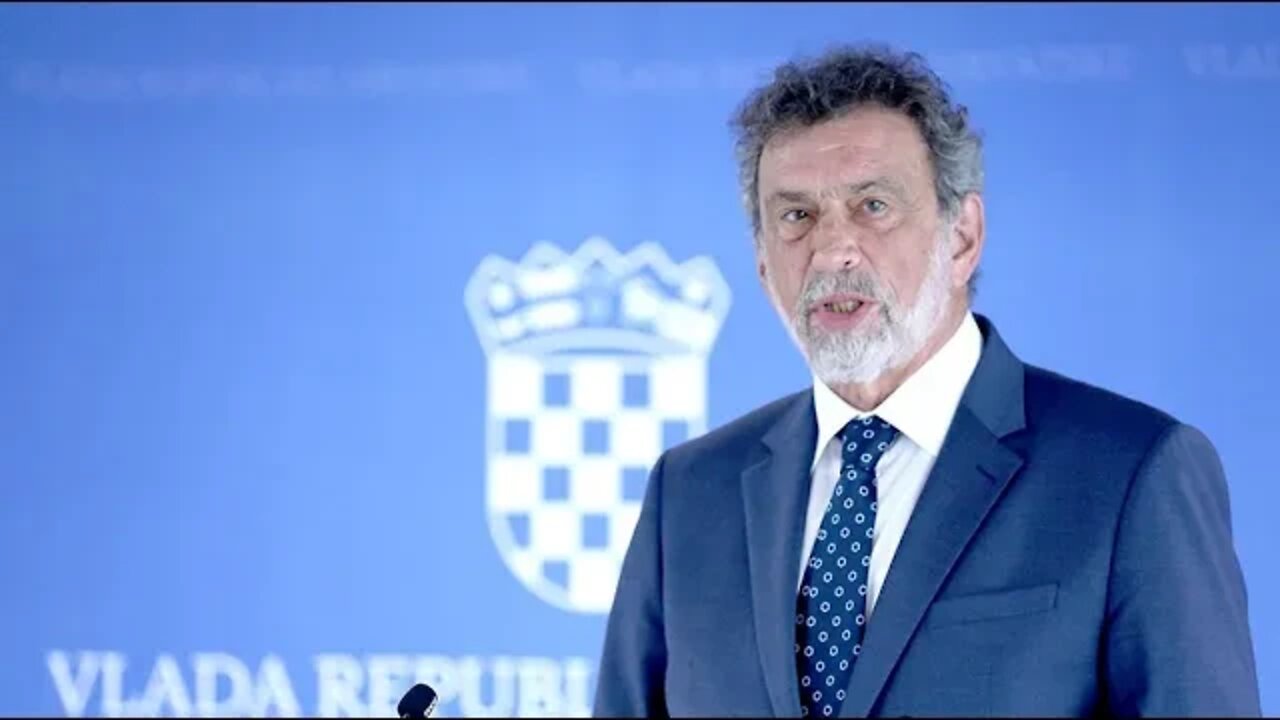 Fuchs: “Školska godina u svim školama u Hrvatskoj počinje bez nekih posebnih mjera”