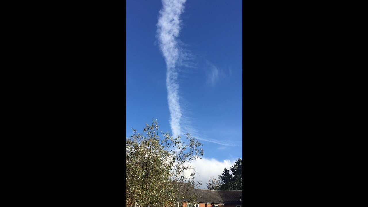 Does the white plane chemtrials cause heavy rain and wind next day when they sprayed low ?
