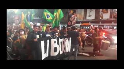 Group organizes itself in March on the streets of downtown São Paulo for Freedom and against mandatory covid vaccines by the Doria Government...