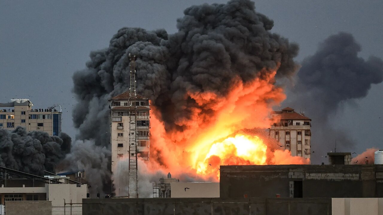 Unthinkable Tragedy: Israel's Declaration of War on Hamas Leaves 700 Dead 😢💔🔥