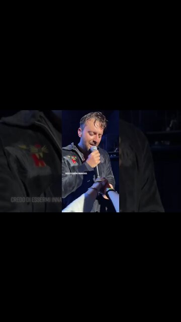 CESARE CREMONINI MI PRENDE LA MANO! Che emozione!