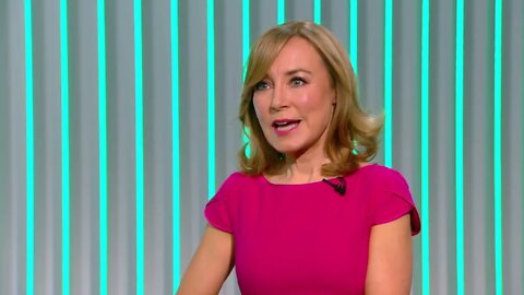 Sian Williams - Tight Short Style Dress - 15th June 2022