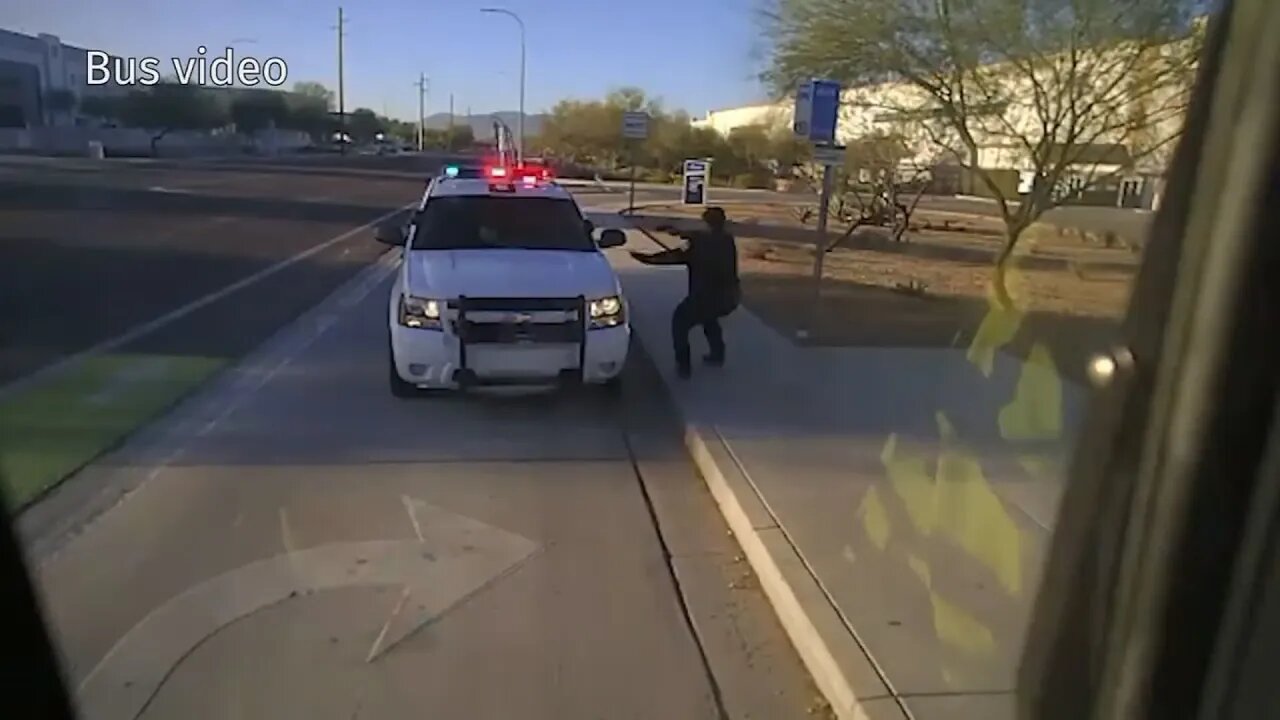 Video shows Phoenix officer shooting man stealing police SUV