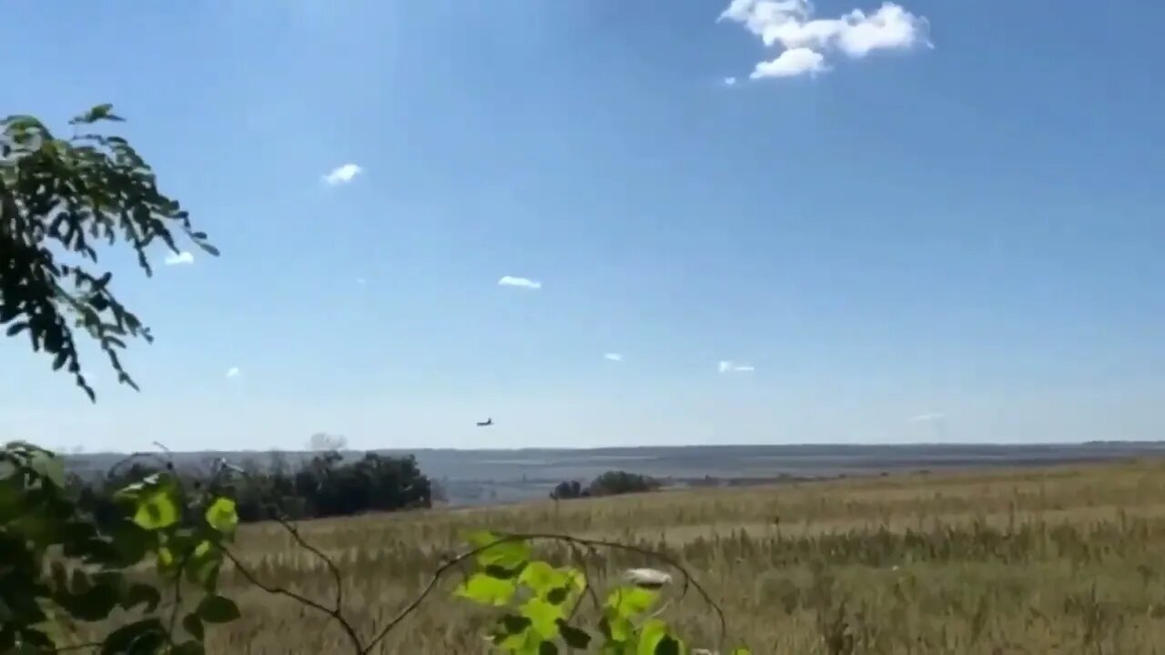 hit from pzrk by the Su 25 of the Russia near the locality of Volokhov Yar. Pilot alive & evac