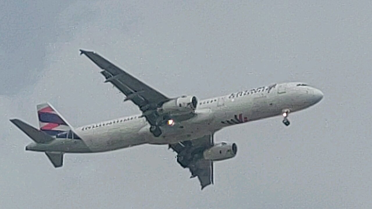 Airbus A321 PT-MXD coming from Guarulhos to Fortaleza