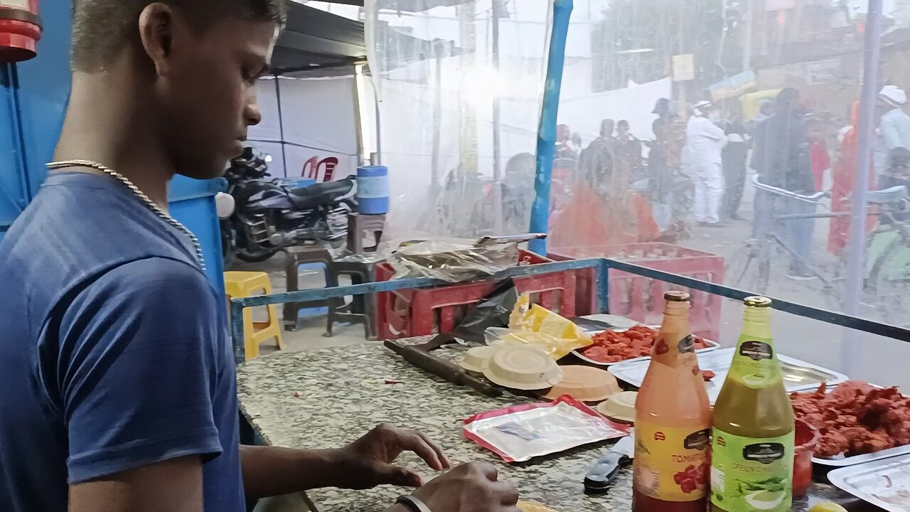 Chicken Roll Fast Food