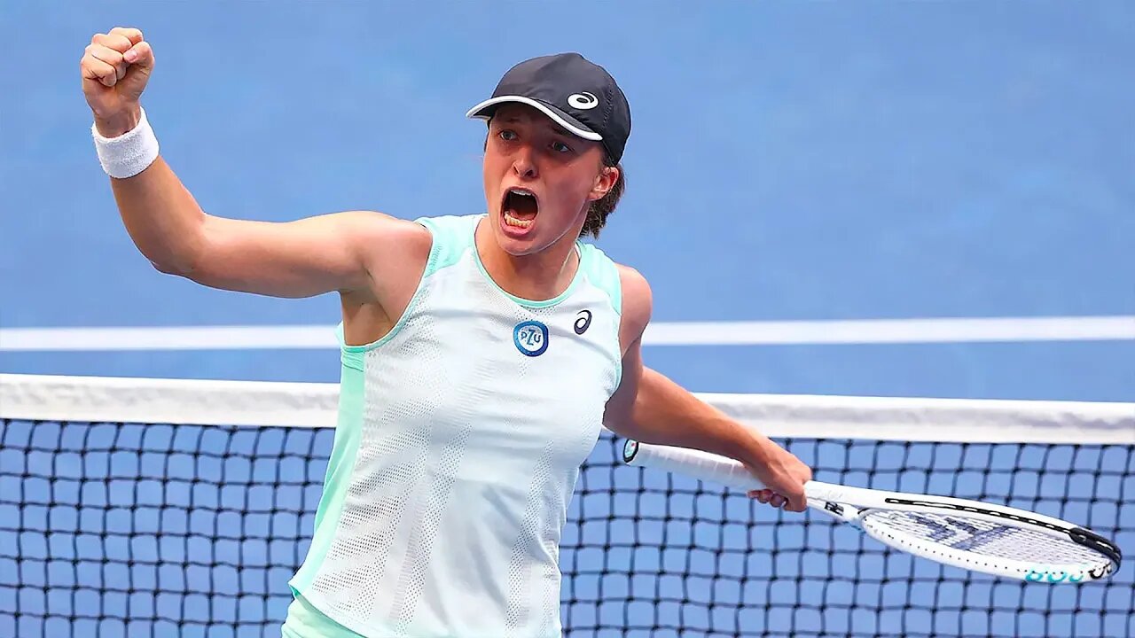 US Open 2022 Top ranked Iga Swiatek wins in Queens for first time in straight sets