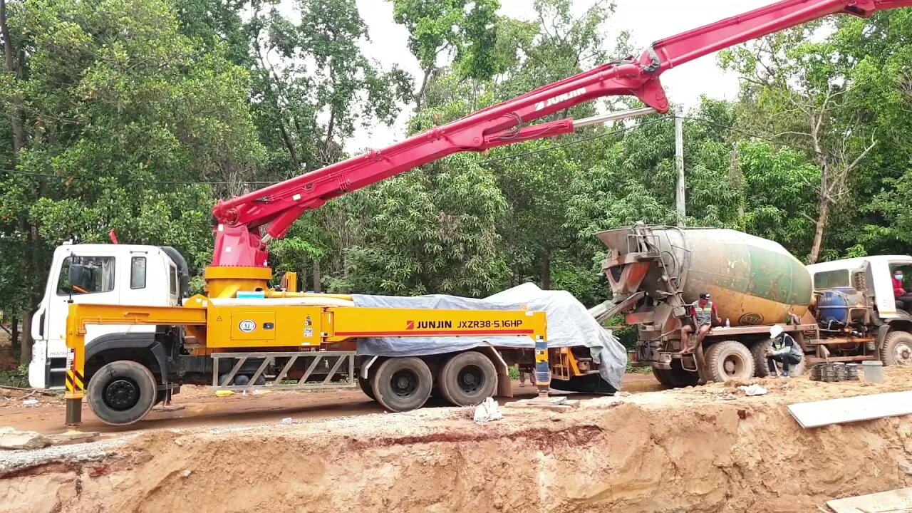 Tour Siem Reap2021, Developing Drainage System On both sides of the Road /Amazing Tour Cambodia.