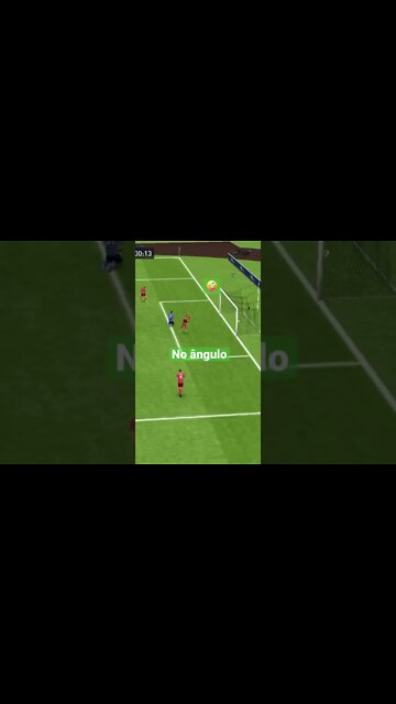 Já aprendeu bater falta no fifa 22 ? Vem que o pai dá aula 😜