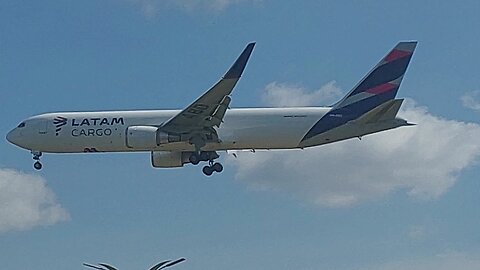 Boeing 767-300ERF PR-ABD coming from Guarulhos to Manaus