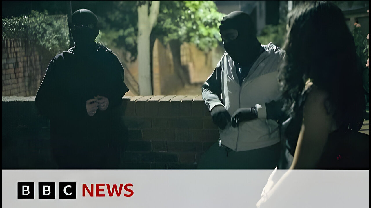 Inside the violent world of London's luxury watch thieves | BBC News