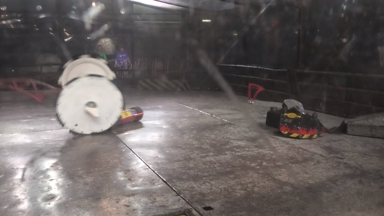 Extreme Robots Guilford 2023: Gabriel 2 Vs Brutus Vs Implosion