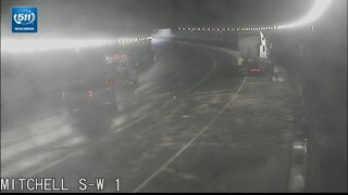 I-41 ramp closed near Mitchell Interchange due to jackknifed semi