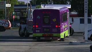 Bus driver injured in Fort Myers crash