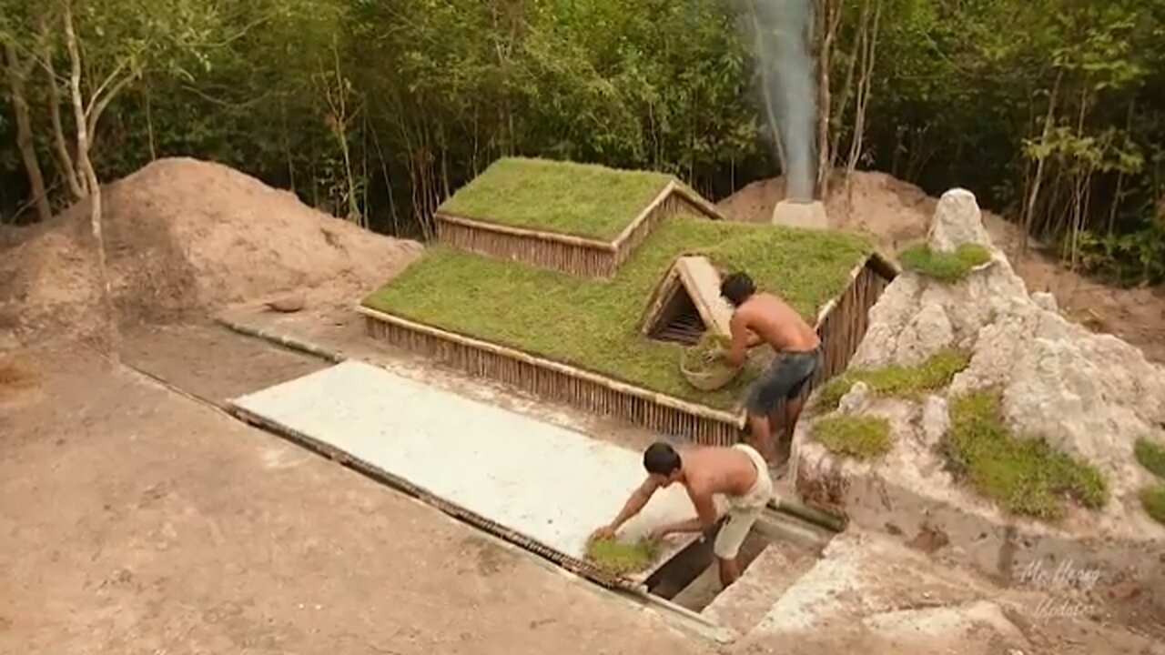 Building underground hit with grass roof &fireplace with clay #rahulgyan