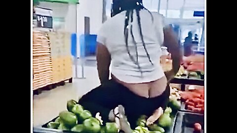 Mentally disturbed Woman at Walmart