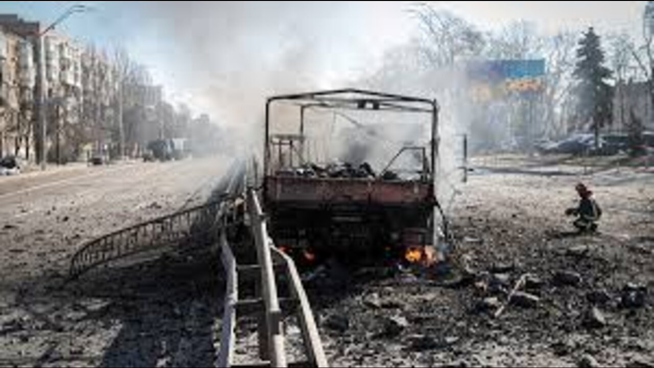 Must-see!!! a man sets a mine with his bare hands!The beginning of the war in Ukraine.