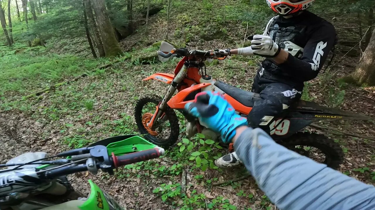 Hard Enduro Trail Bashing! (TWO STROKE)