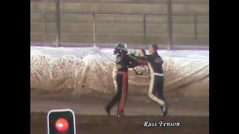 Sprintcar Crash starts fight