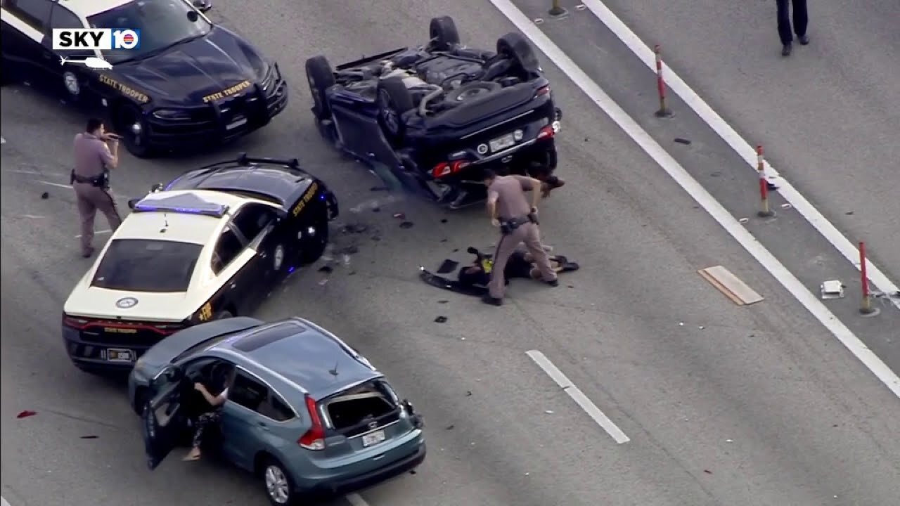 Car crashes during chase on I-95