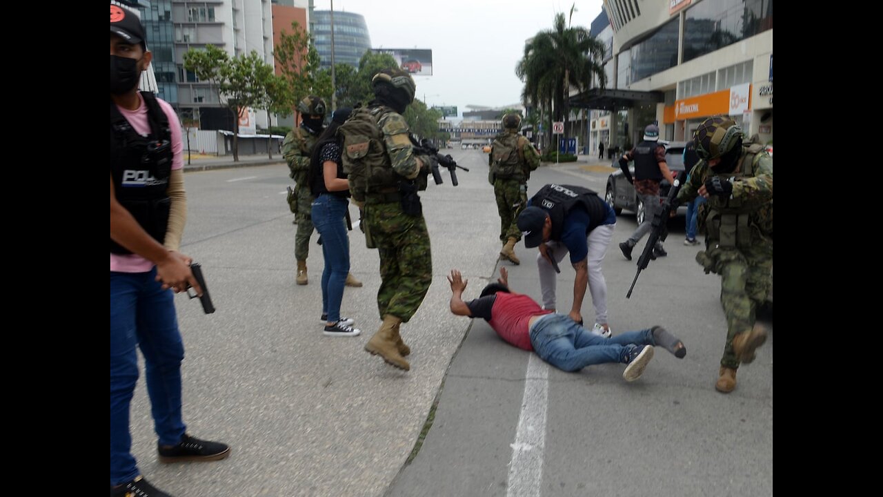 How Ecuador became a drug gang war zone