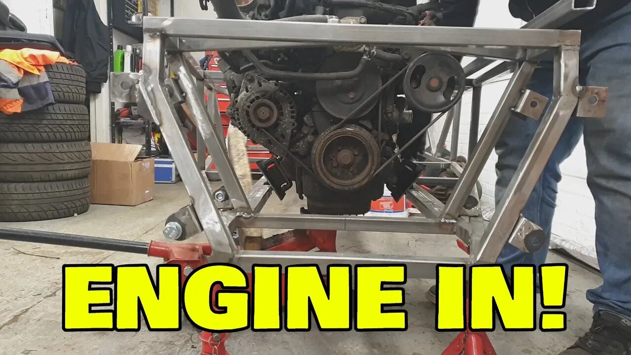 Locost 7 Kit Car FULL BUILD!! - Episode 11 - MOUNTING THE ENGINE!