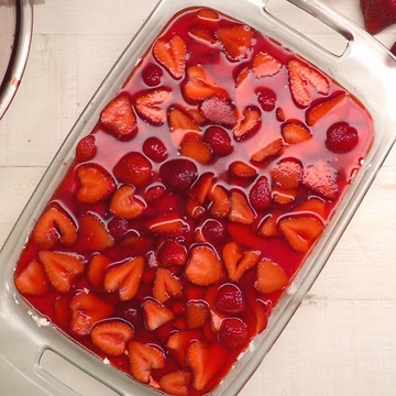 Strawberry Pretzel Salad