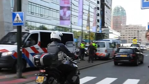 Politie invasie bij demonstratie Den Haag