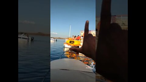 TOALHA DO LULA EM BRASÍLIA NO LAGO PARANOÁ ✊🏾