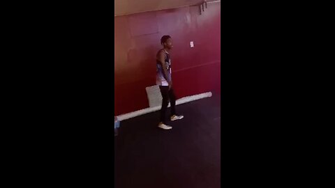 Lil baby look alike twin glockz400 drops a studio performance to voices in my head