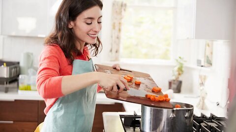 Only Women Should Cook