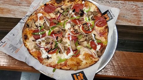 LIT PIZZA BLAST FIRED GONZALES LOUISIANA USA