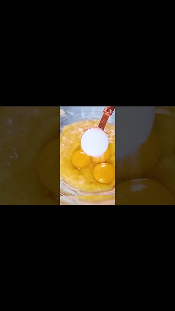 Perfect for breakfast, coffee or tea! Easy and delicious banana bread!