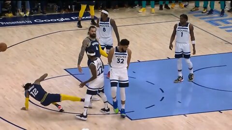Ja Morant Just Laugh at Pat Beverly whos wants to fight!