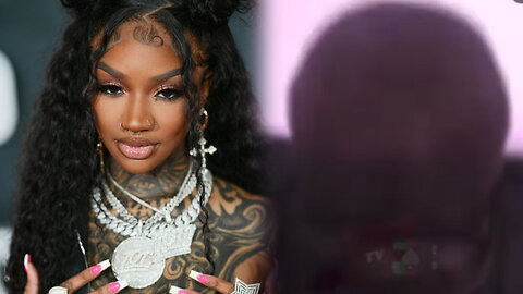 Enchanting's biggest OF subscriber breaks down talking about her passing