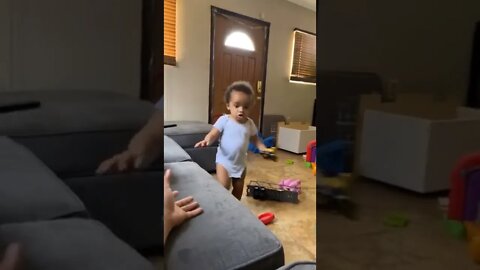 Big brother knows the magic word…😧😬😏🤣