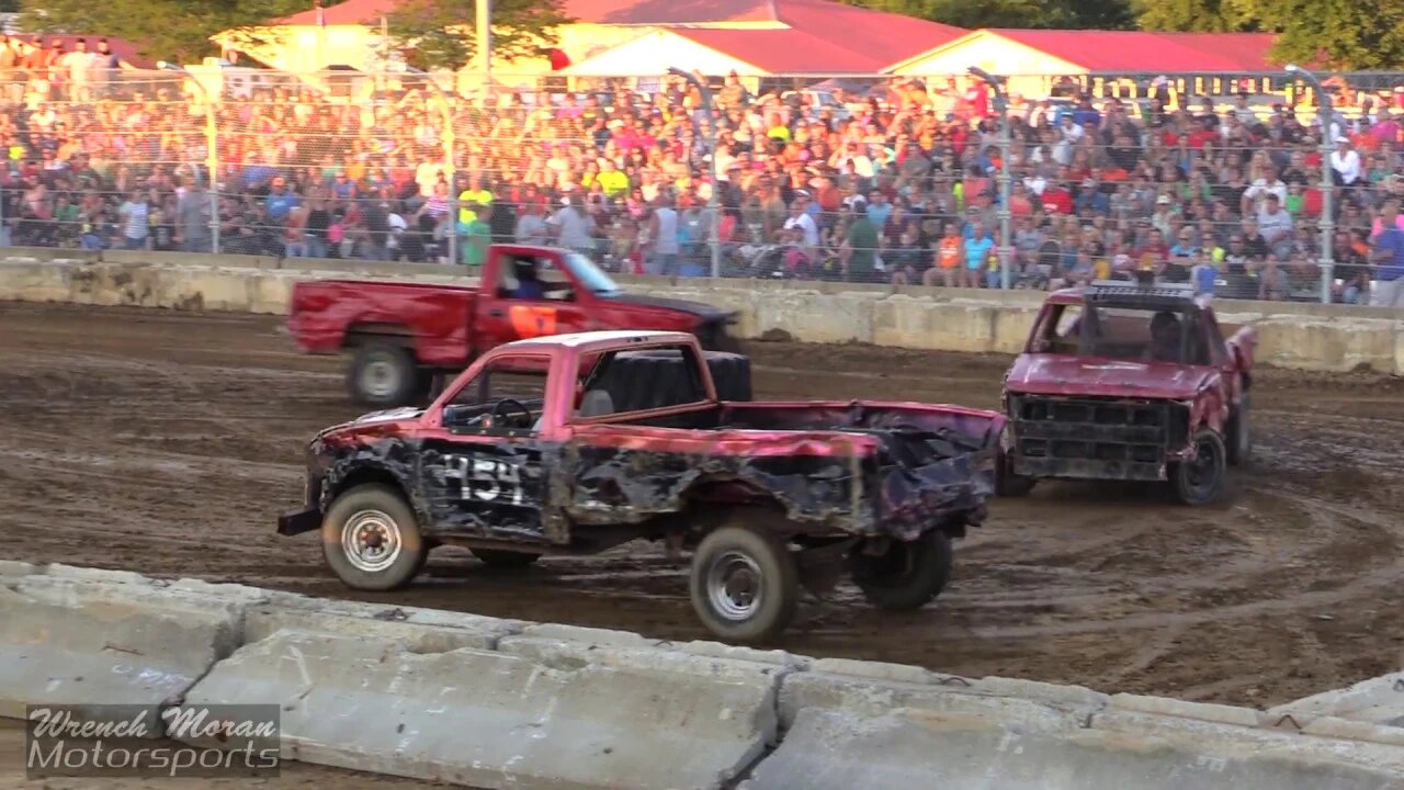 Full Size Pickup Figure 8 Demolition Derby!