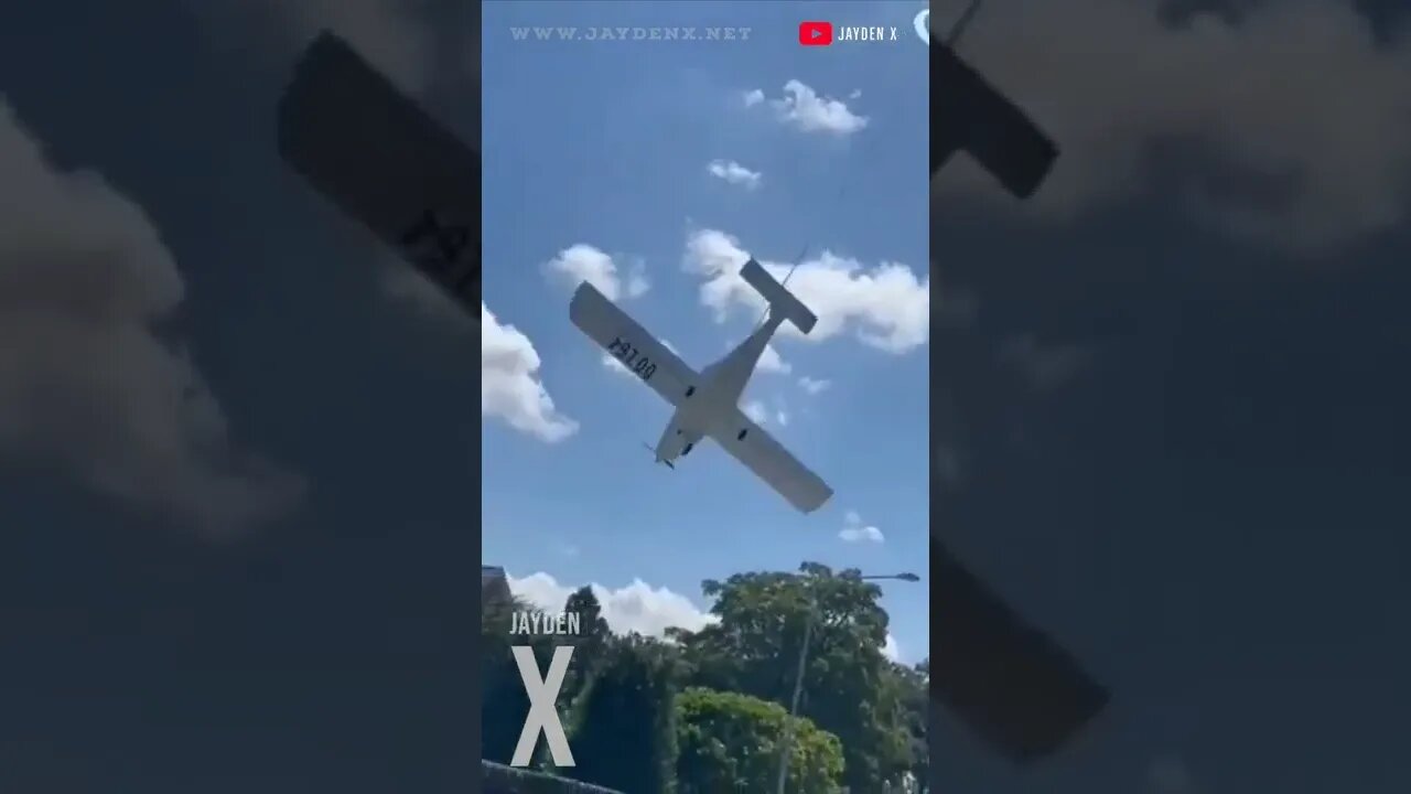 ⚡️ Footage of a hard landing of a light aircraft in Bruges (#Belgium).