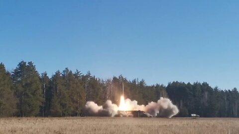 Russians fire missiles towards Ukrainian artillery positions