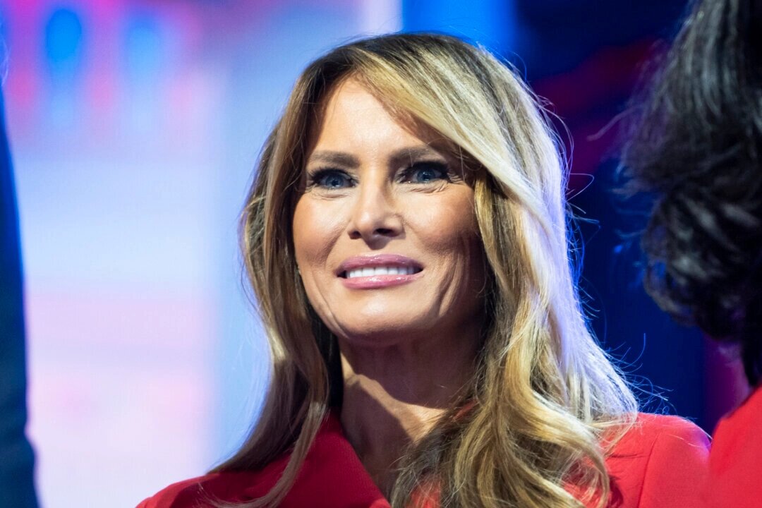 Melania Trump Names Longtime Aide as Chief of Staff