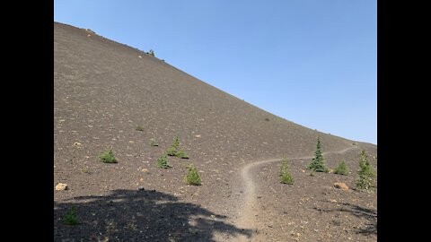 Central Oregon - Three Sisters Wilderness - Traversing Yapoah Crater