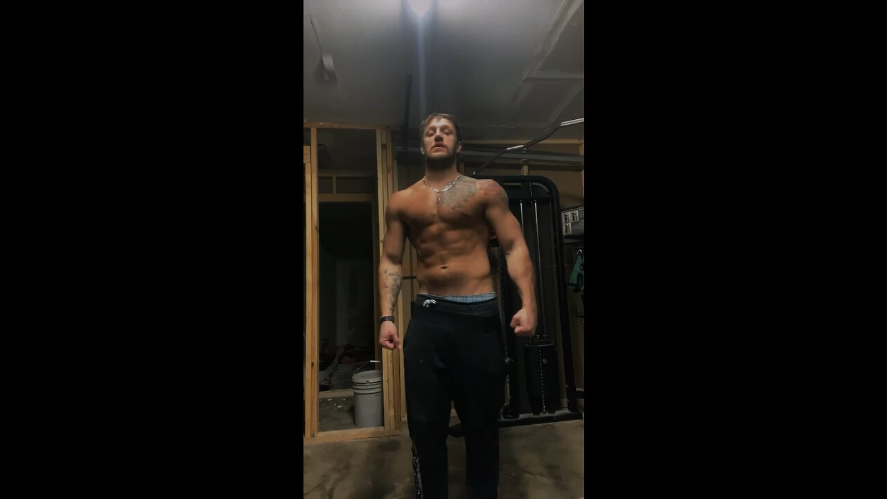 Down 35 pounds, If you want to know just ask 💯🙏 If I should do a plan also comment done below 👇